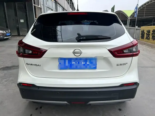 Nissan Qashqai — Фото автомобиля 5