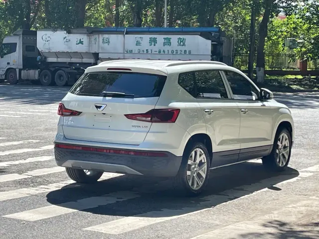 Jetta VS5 — Фото автомобиля 6