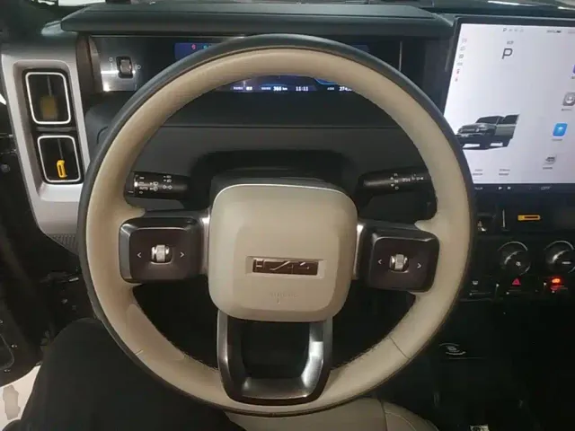 iCAR V23 — Фото автомобиля 10