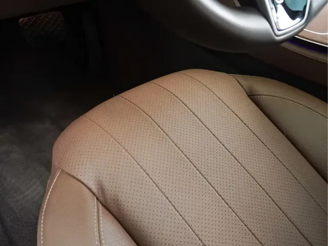 Mercedes-Benz E-Class — Фото автомобиля 14