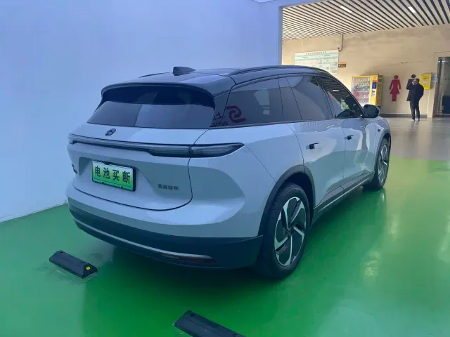 Nio ES6 — Фото автомобиля 18