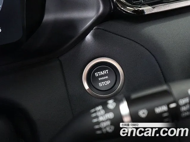 Land Rover Range Rover Velar Range Rover Velar 2.0 P250 Dynamic SE — Фото автомобиля 8