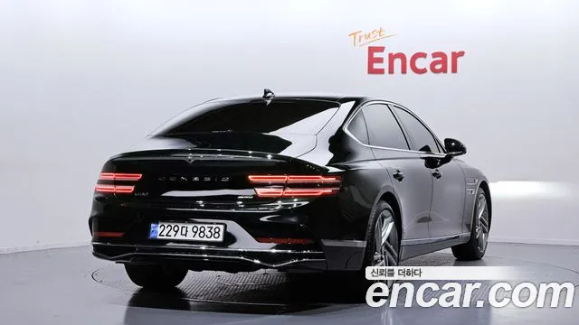 Genesis G80 Бензин 2.5 турбо AWD — Фото автомобиля 2