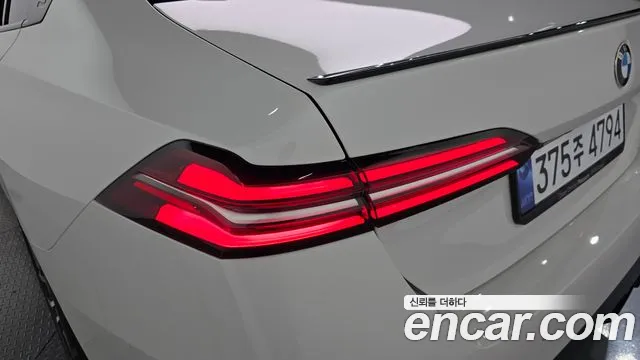 BMW 5 Series G60 — Фото автомобиля 8
