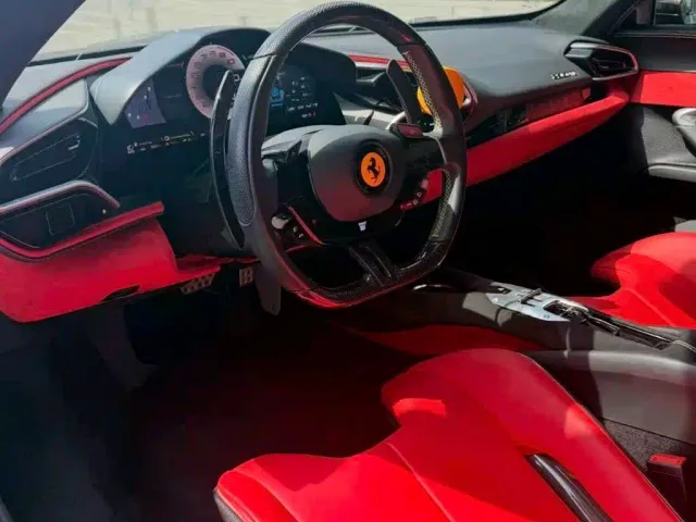 Ferrari 296 — Фото автомобиля 4