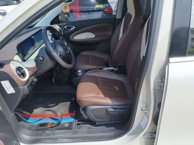 Wuling Bingo — Фото автомобиля 10