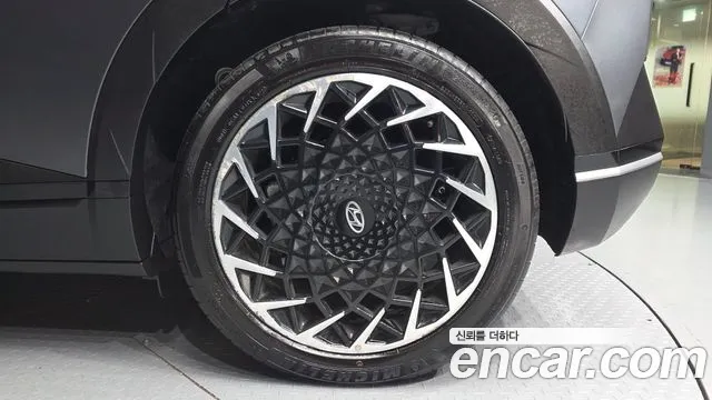 Hyundai Ioniq5 Ioniq5 Long Range AWD — Фото автомобиля 5