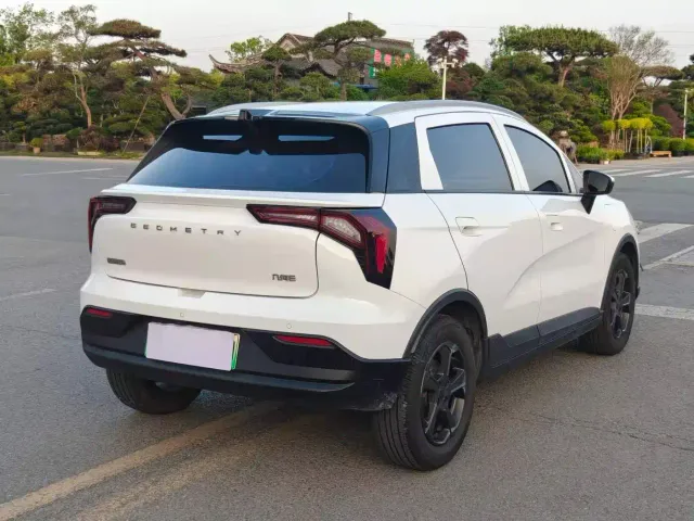 Geely Geometry E Firefly — Фото автомобиля 11