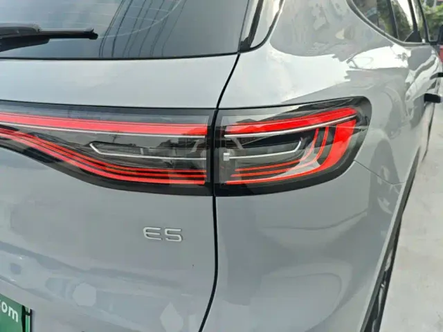 Geely Galaxy E5 — Фото автомобиля 7