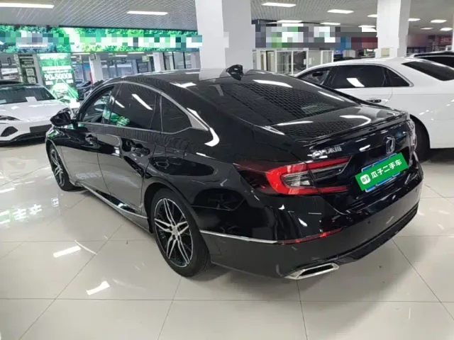 Honda Accord — Фото автомобиля 4