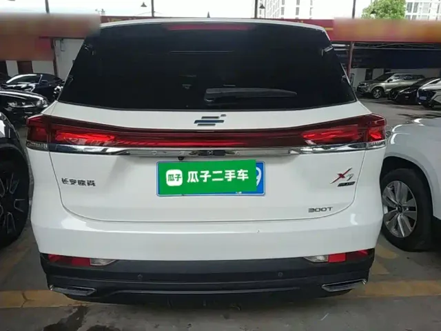 Changan X7 Plus — Фото автомобиля 3