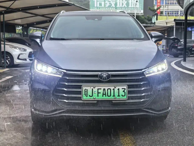 BYD Song MAX — Фото автомобиля 2