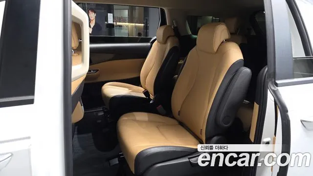 Kia Canival Carnival 4 поколение Бензин 9 мест Prestige — Фото автомобиля 12