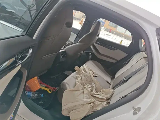 BYD Qin PLUS — Фото автомобиля 16