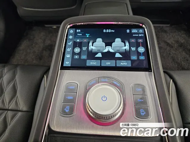 Genesis G90 — Фото автомобиля 16