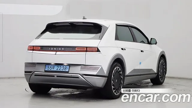Hyundai Ioniq 5 — Фото автомобиля 2
