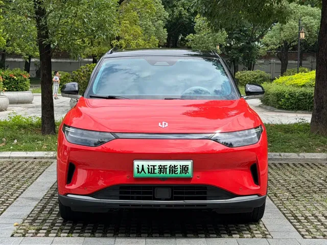 Leapmotor C11 — Фото автомобиля 2