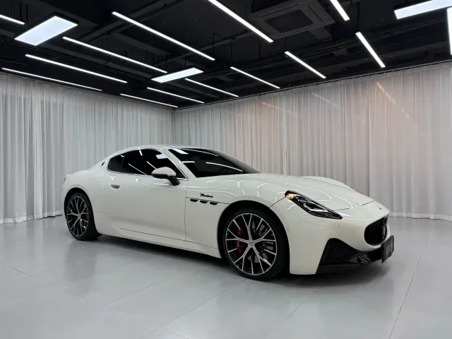 Maserati GranTurismo — Фото автомобиля 4
