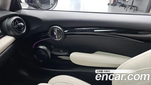 MINI Cooper — Фото автомобиля 14