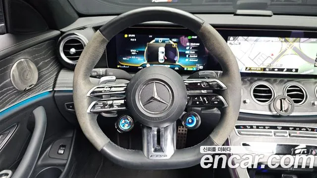 Mercedes-Benz E-Class — Фото автомобиля 8