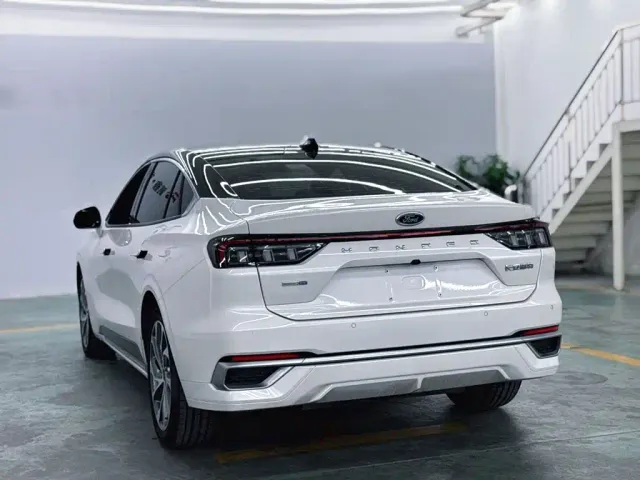 Ford Mondeo — Фото автомобиля 24