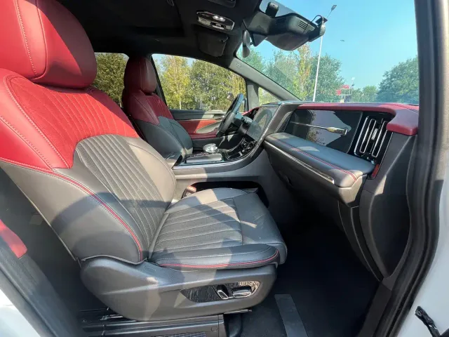 GAC Trumpchi M8 — Фото автомобиля 13