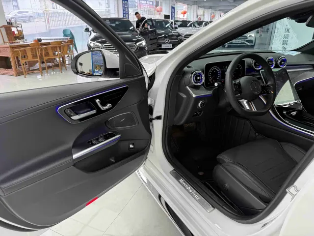 Mercedes-Benz C-Class — Фото автомобиля 15