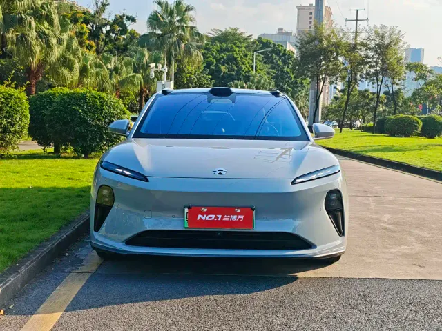 Nio ET5 Touring — Фото автомобиля 2