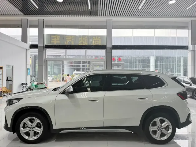 BMW X1 — Фото автомобиля 3