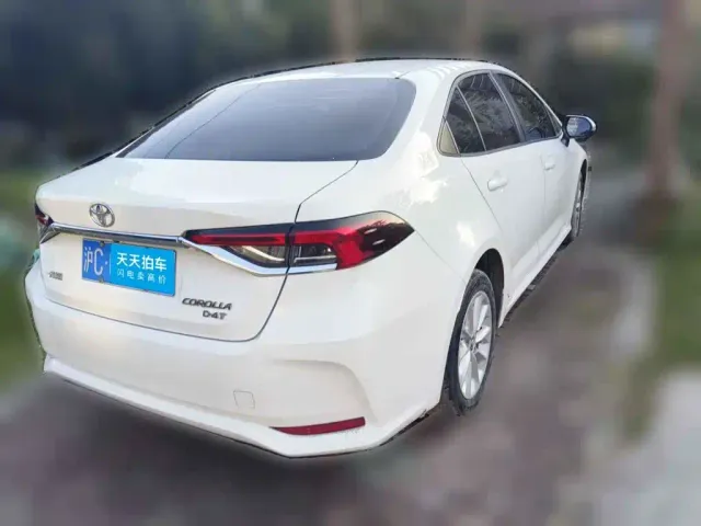 Toyota Corolla — Фото автомобиля 2