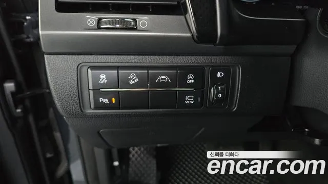 KG_Mobility_Ssangyong Rexton Новый Rexton Sport Khan Дизель 2.2 4WD — Фото автомобиля 18