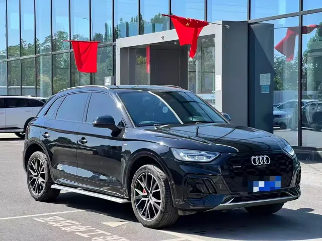Audi Q5L — Фото автомобиля 3