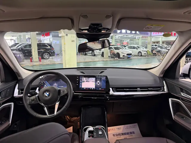 BMW X1 — Фото автомобиля 9