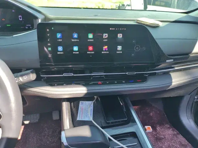 Changan Qiyuan Q05 — Фото автомобиля 5