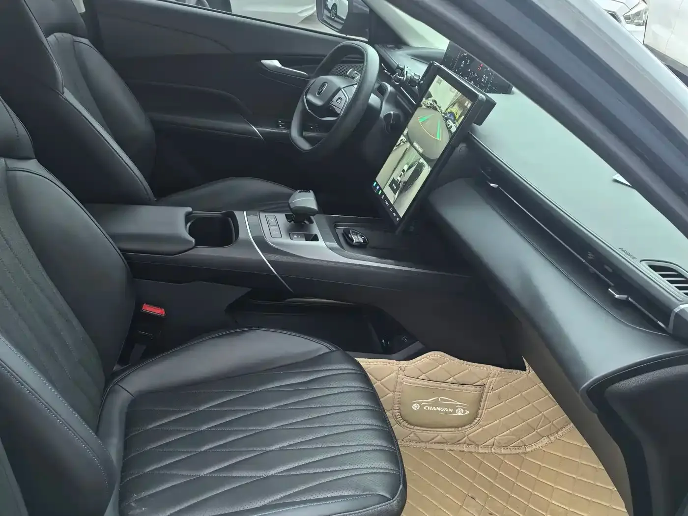Changan Yida 2023 Blue Whale NE 1.5T GDI DCT Exclusive — Фото автомобиля 9