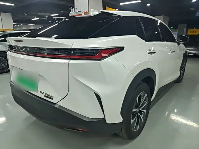 Lexus RZ — Фото автомобиля 6