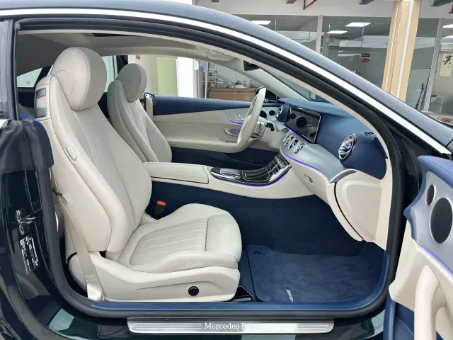 Mercedes-Benz E-Class — Фото автомобиля 4