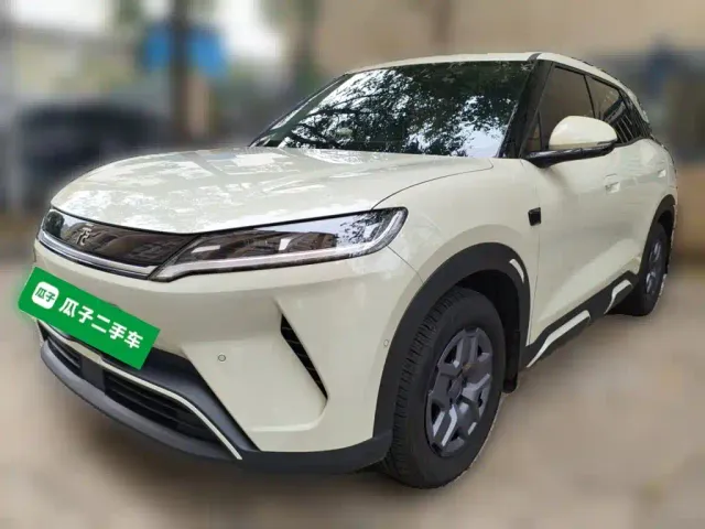 Фотография автомобиля — BYD Yuan UP
