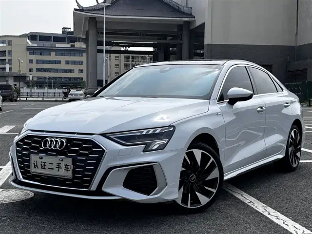 Фотография автомобиля — Audi A3
