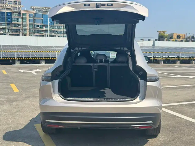 Nio EC6 — Фото автомобиля 8