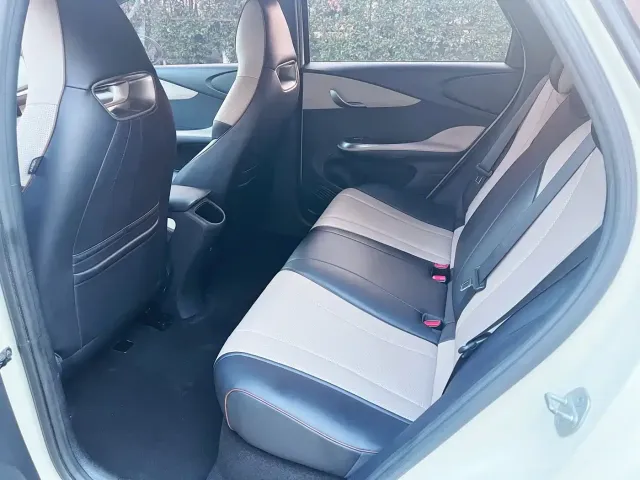 BYD Dolphin — Фото автомобиля 8