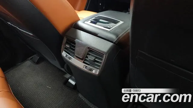 KG_Mobility_Ssangyong Rexton Новый Rexton Sport Khan Дизель 2.2 4WD — Фото автомобиля 28