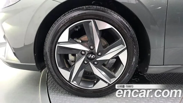 Hyundai AVANTE Avante (CN7) — Фото автомобиля 5