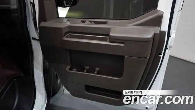 Kia PV5 — Фото автомобиля 14