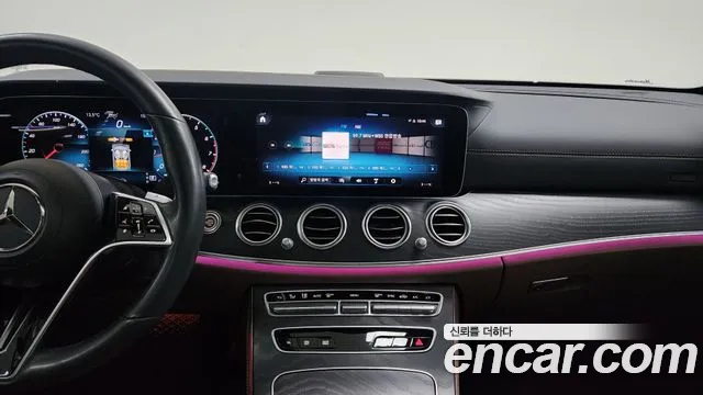 Mercedes-Benz E-Class — Фото автомобиля 16