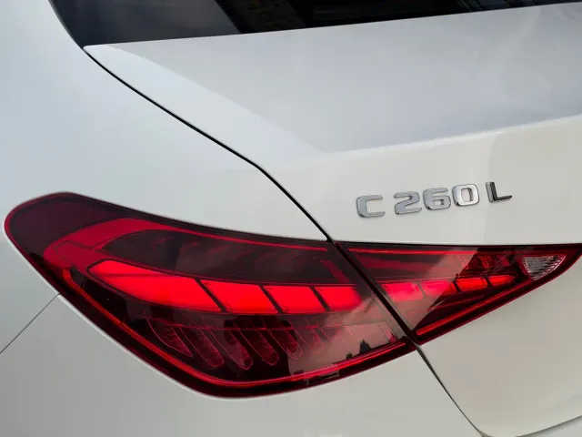Mercedes-Benz C-Class — Фото автомобиля 8
