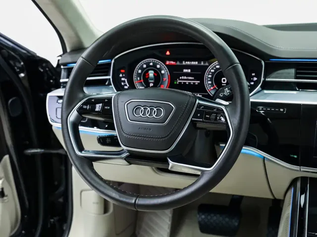 Audi A8 — Фото автомобиля 20