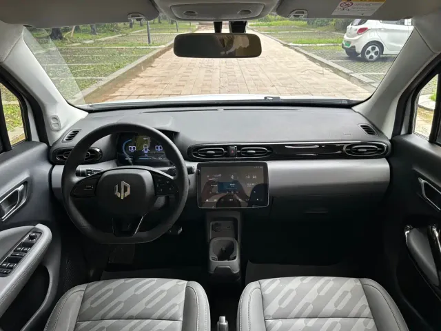Leapmotor T03 — Фото автомобиля 15