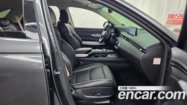 Genesis GV70 Electrified GV70 — Фото автомобиля 11