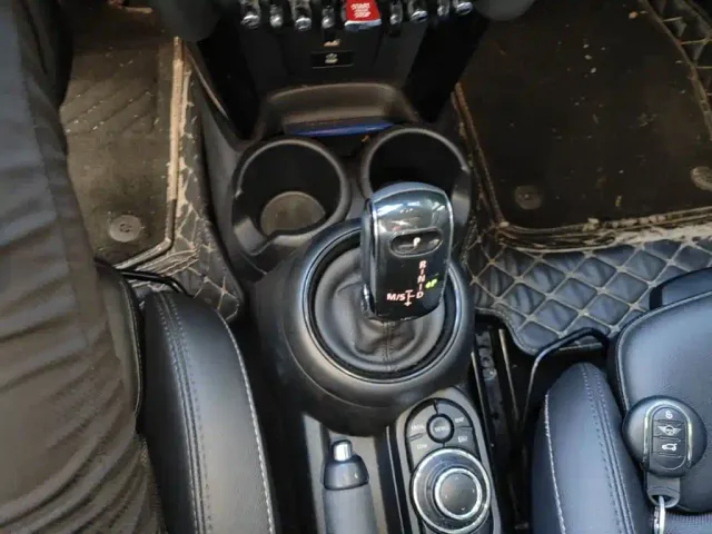 MINI Hatch — Фото автомобиля 13